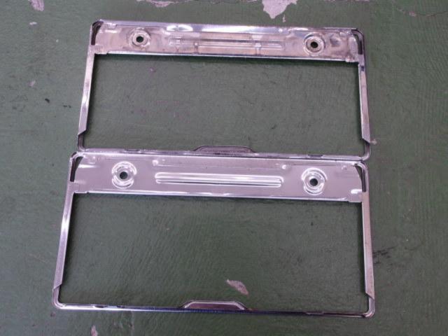 Toyota genuine
Metal license plate frame
2 pieces set