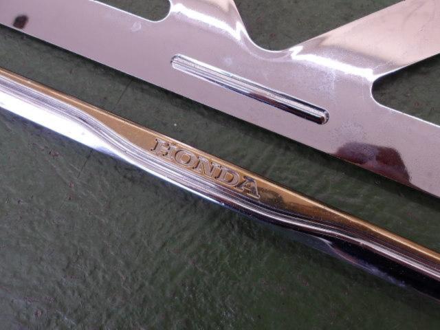 Honda genuine
Plating number frame
Front side only