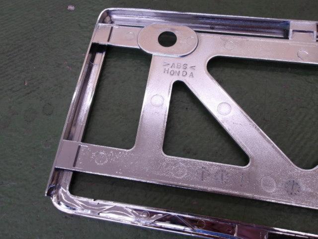 Honda genuine
Plating number frame
Front side only
