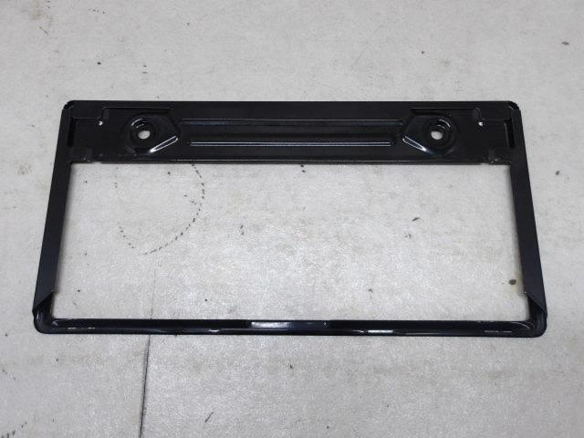 Unknown Manufacturer
Metal license plate frame
Only one