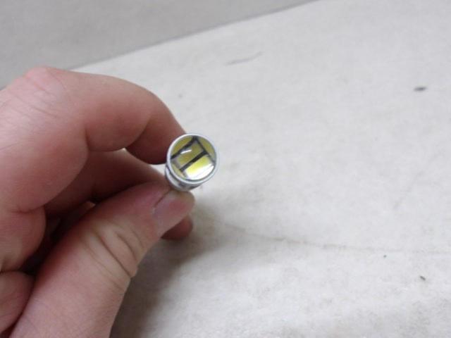 メーカー不明 30連LEDバルブ T10/T16兼用 ホワイト
