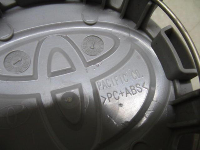 トヨタ純正 センターキャップ(オーナメント) 1個のみ