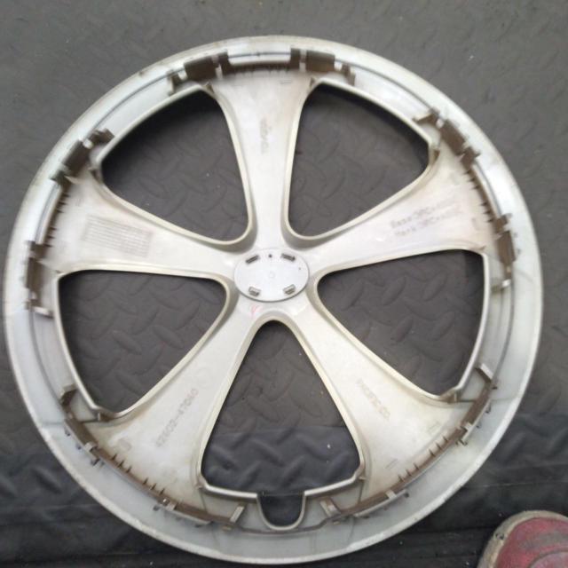 ★1枚売り★【トヨタ純正】ZVW30 プリウス後期純正ホイールキャップ