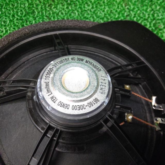 TOYOTA genuine
Speaker
86160-30E00