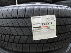 BRIDGESTONE VRX3 215/45R17