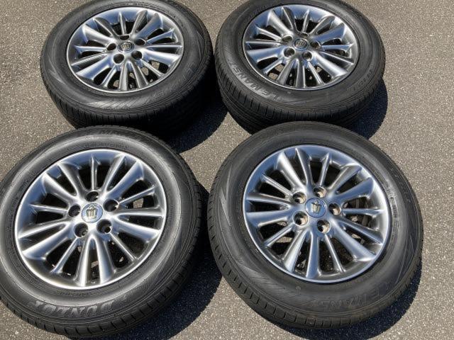 Toyota genuine
Toyota genuine
Crown Royal (180 series)
Special Edition (PREMIUM)
EDITION)
Genuine
Aluminum wheels + DUNLOP
LE
MANS
V