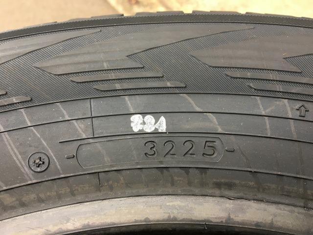 Unused YOKOHAMA tires
ICE
GUARD
SUV
G075
235 / 60-18
107T
XL
Four