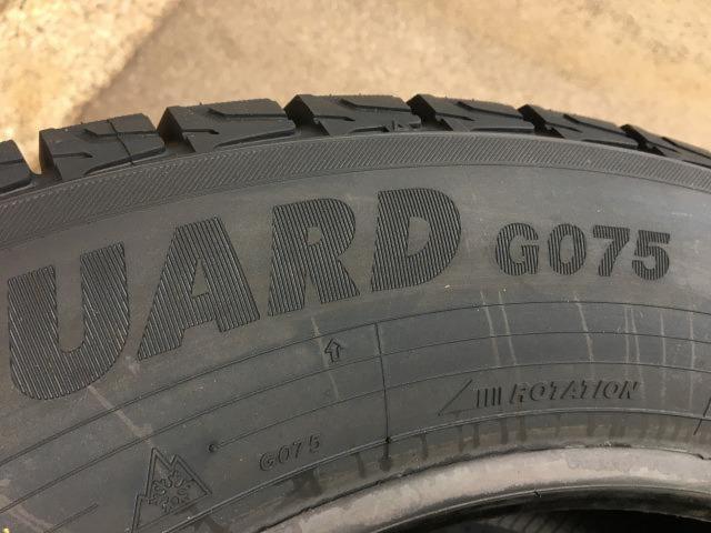 Unused YOKOHAMA tires
ICE
GUARD
SUV
G075
235 / 60-18
107T
XL
Four