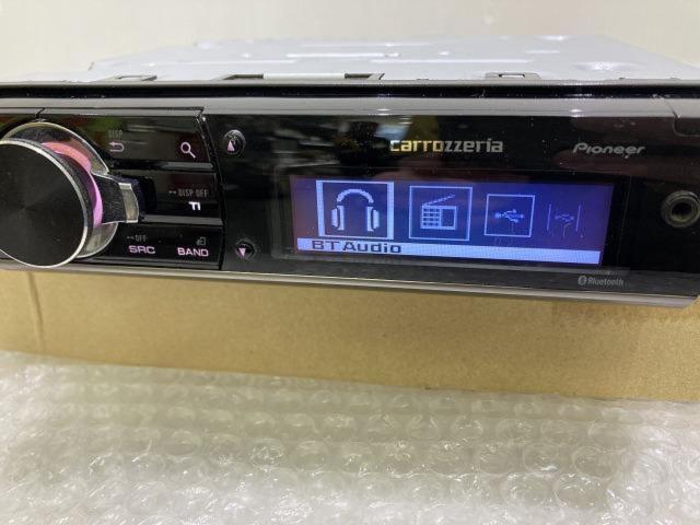 carrozzeria
DEH-970
CD / USB / AUX / Bluetooth
2012 model