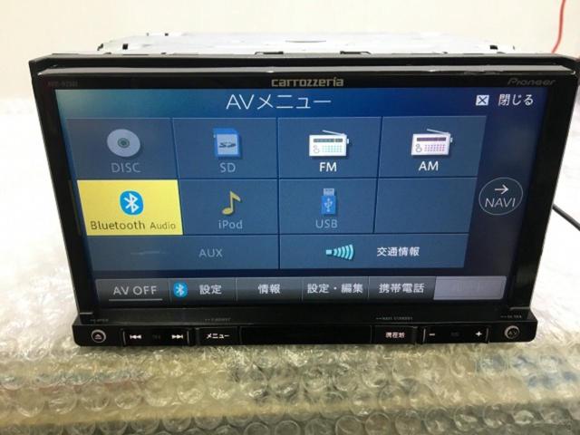 CR-Rozeria (not compatible with digital terrestrial broadcasting)
AVIC-RZ501-B1
Car model
CD/DVD/USB/SD/Bluetooth Audio