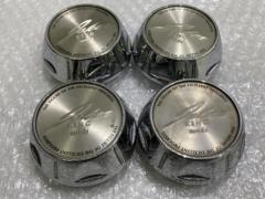 Weds
JOKER
KING
Center cap
Four