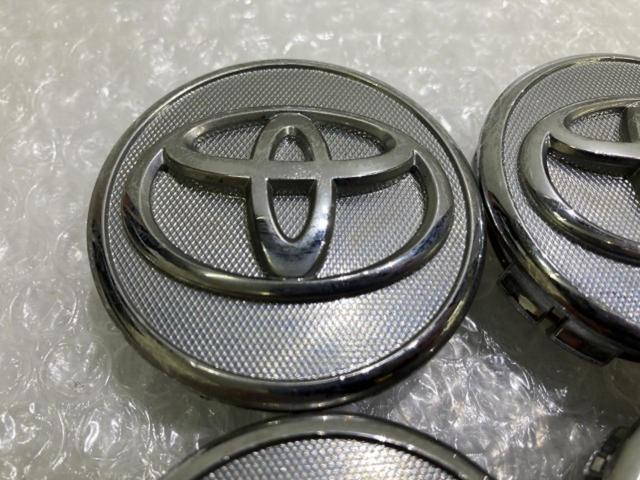 Toyota
Aqua genuine
Center cap
Four