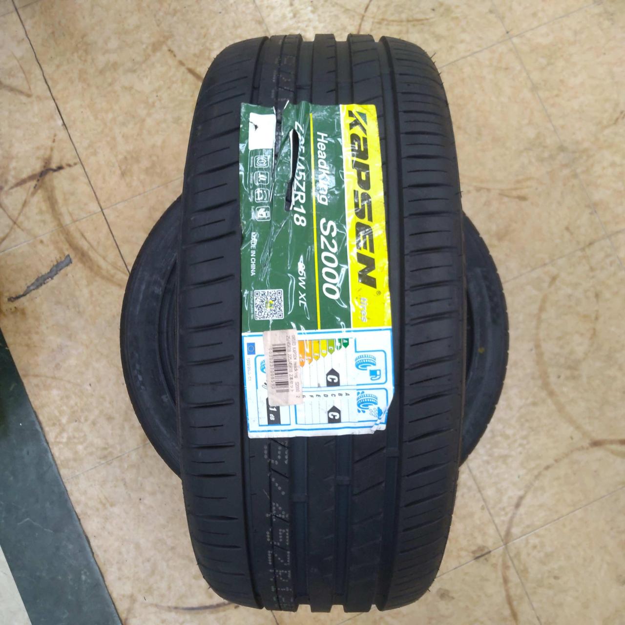 KAPSEM Headking S2000 225/45R18 | カー用品 タイヤ 18インチタイヤを通販で購入する | 中古カー＆バイク用 ...