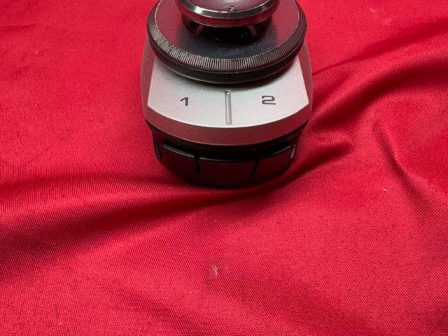 carrozzeria
Carrozzeria
Pioneer
Smart Commander
CD-SC01