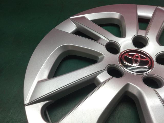 トヨタ純正 プリウス/ZVW50 ホイールキャップ 1枚のみ