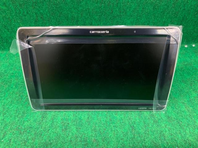 YH
carrozzeria
TVM-PW 910
9V type wide VGA private monitor