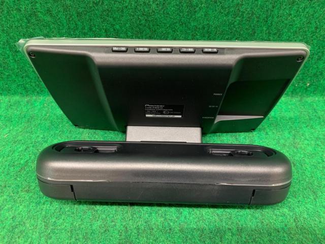 YH
carrozzeria
TVM-PW 910
9V type wide VGA private monitor