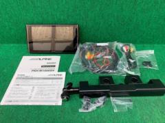 YH
ALPINE
PKH-M900SV
9-inch wide monitor