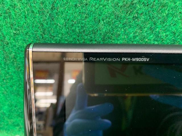 YH
ALPINE
PKH-M900SV
9-inch wide monitor