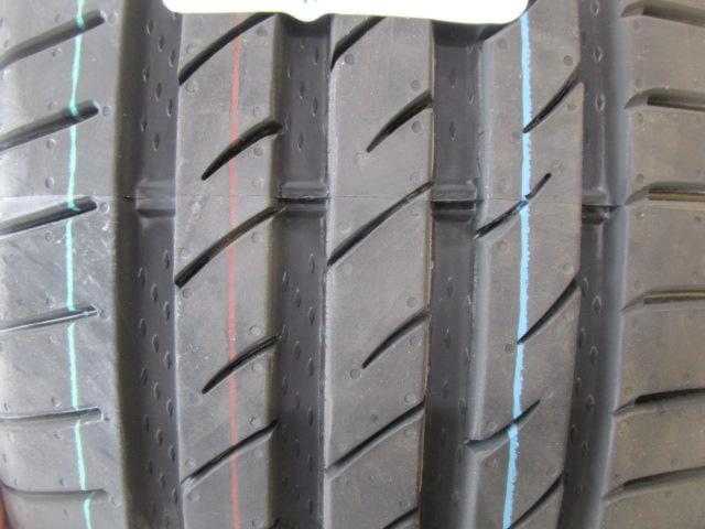 MAXTREK
MAXIMUS
M2 (manufactured in 2026/unused) 225/45R18