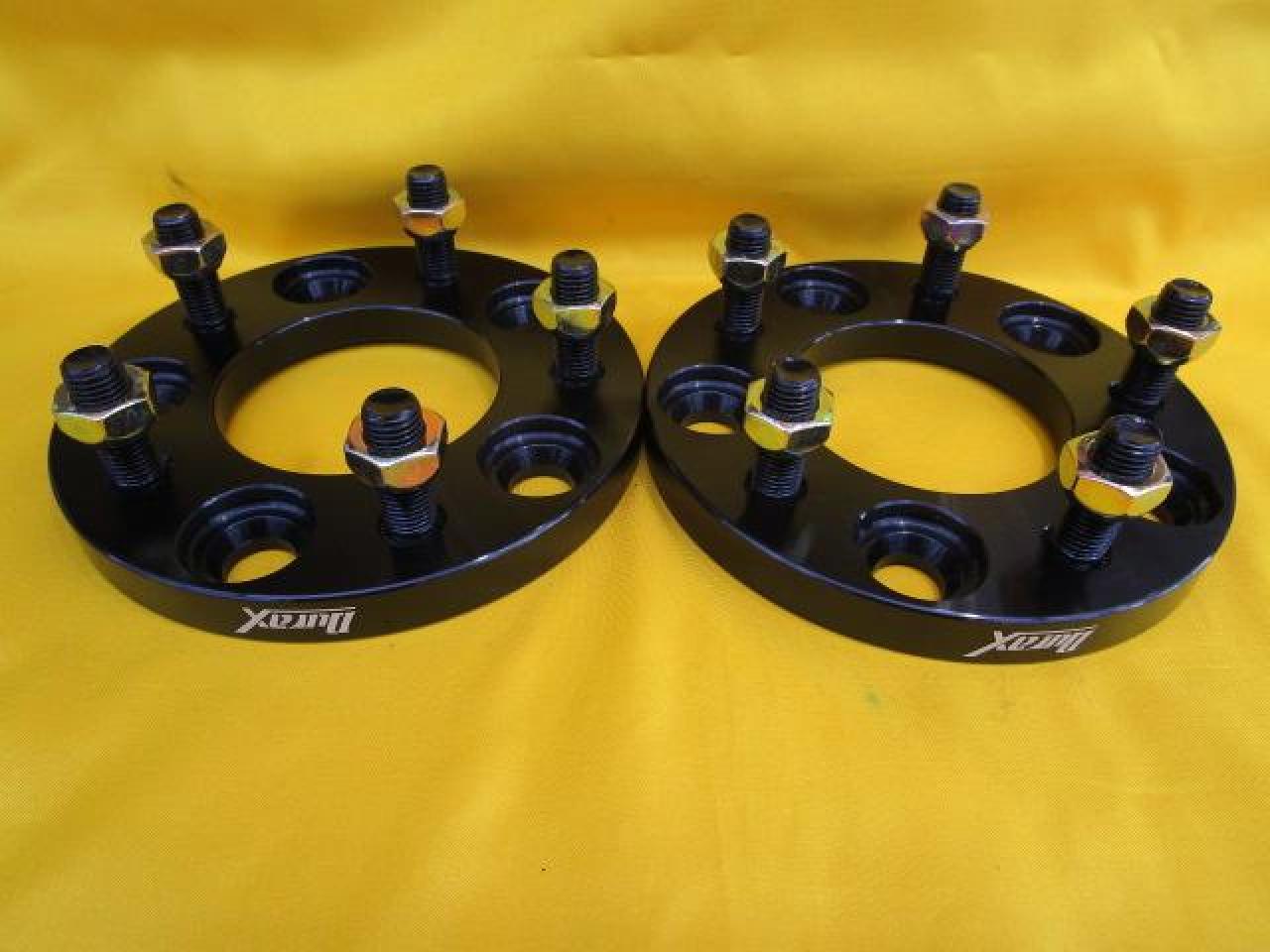 Durax
Wide tread spacer 15 mm
PCD114.3-5H
M12 × P1.5