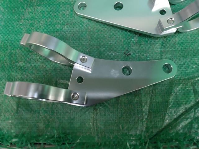 メーカー不明 アルミヘッドライトステー シルバー Φ41mm