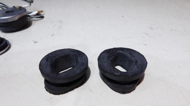 【メーカー不明】 Z系 ターンシグナル ブッシングセット