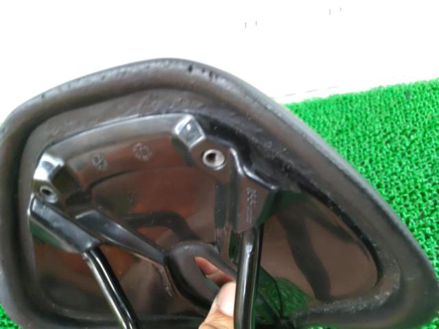 SPECIALIZED Power Comp スチールレールサドル 155mm