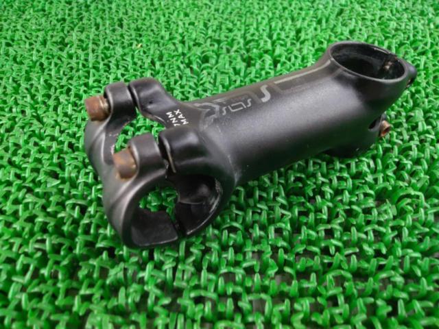 Φ31.8/90mm/7°FELT アルミアヘッドステム ブラック
