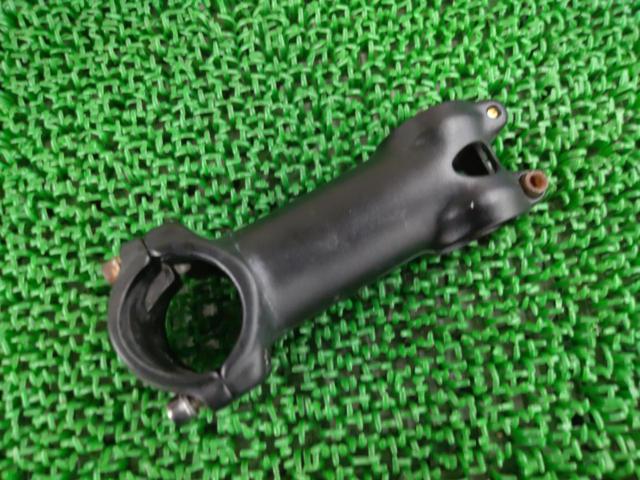 Φ31.8/90mm/7°FELT アルミアヘッドステム ブラック