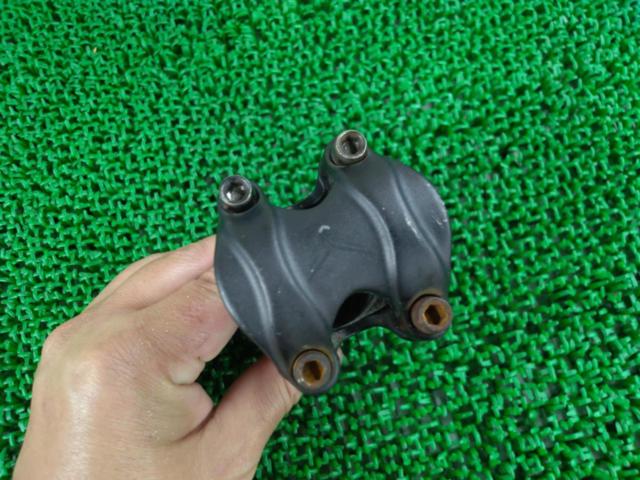 Φ31.8/90mm/7°FELT アルミアヘッドステム ブラック