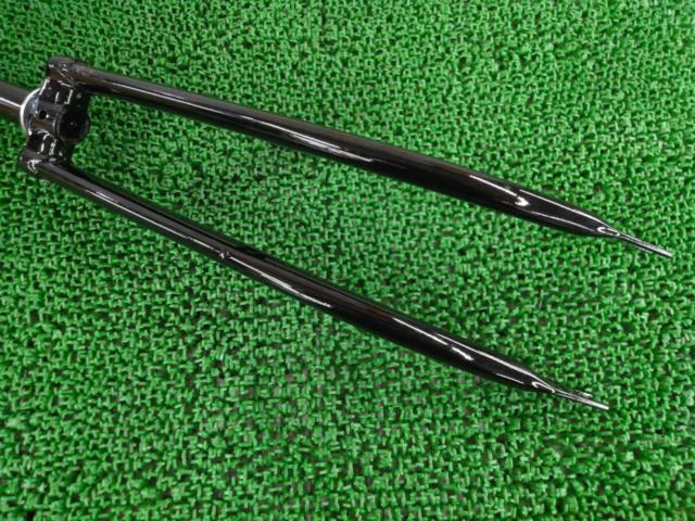 メーカー不明 スレッドタイプフロントフォーク コラム長165mm 適応サイズ不明 ブラック
