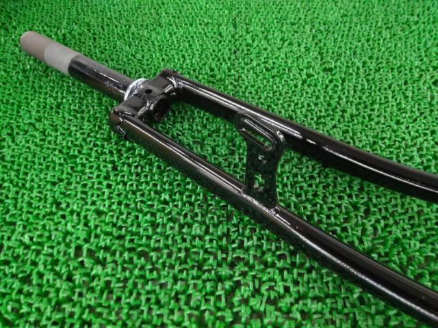 メーカー不明 スレッドタイプフロントフォーク コラム長175mm 適応サイズ不明 ブラック