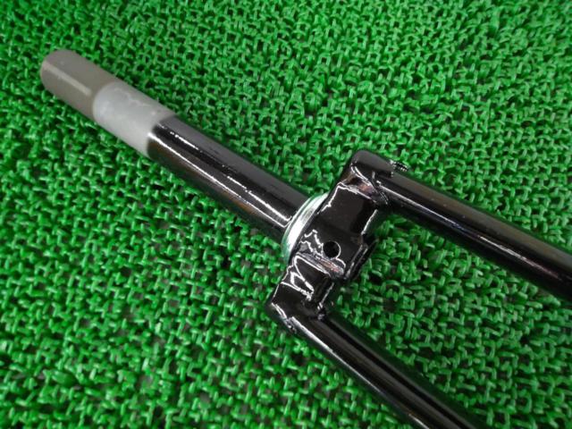 メーカー不明 スレッドタイプフロントフォーク コラム長175mm 適応サイズ不明 ブラック