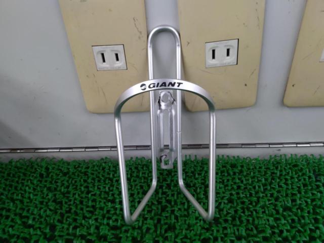 GIANT GATEWAY 5mm ボトルケージ シルバー