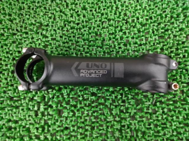 Φ31.6/120mm/7° UNO ADVANCED PROJECT アルミアヘッドステム ブラック