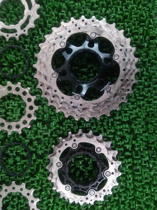 shimano ULTEGRA CS-R8000 11-30T 11Sカセットスプロケット