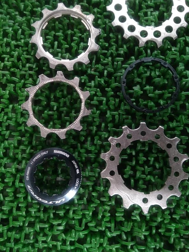 shimano ULTEGRA CS-R8000 11-30T 11Sカセットスプロケット