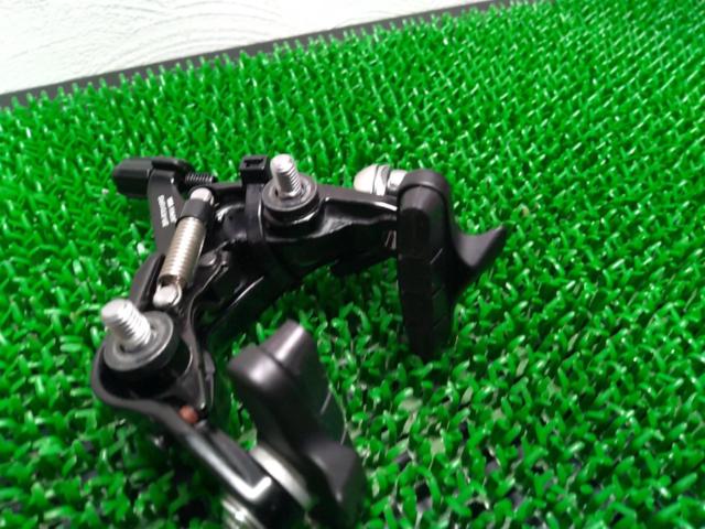 SHIMANO 105 BR-R7010 F/RS ダイレクトマウントブレーキキャリパー前後セット