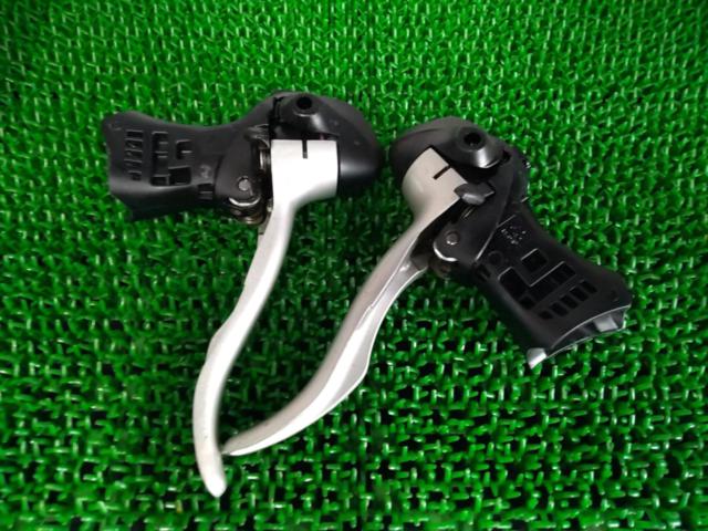 3x8s※カバー・クランプ欠品 SHIMANO ST2300 STIレバー左右