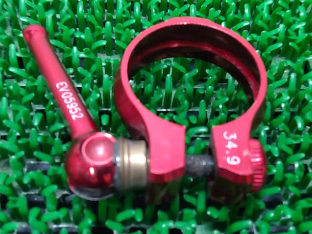 34.9Φ KCNC Z6 シートクランプ レッド