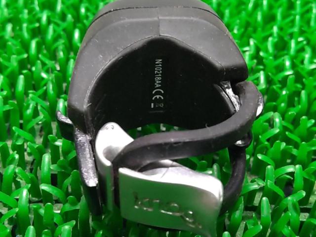knog BLINDER MINI DOT 充電式フロントライト ブラック