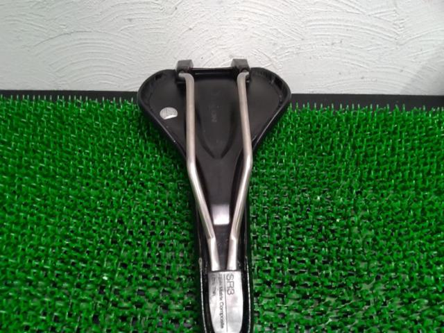 ERGON SR3-M スポーツ用サドル ブラック