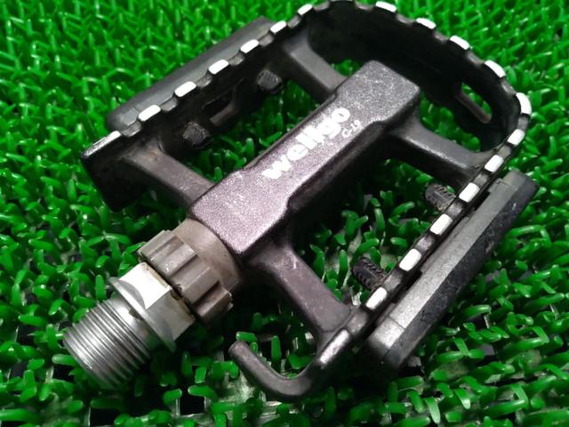 ※弱軸ガタあり WELLGO C-19 フラットペダル ブラック