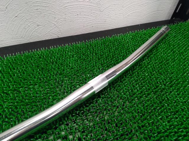Φ25.4/560mm HL MTB-AL-110PP フラットハンドルバー シルバー