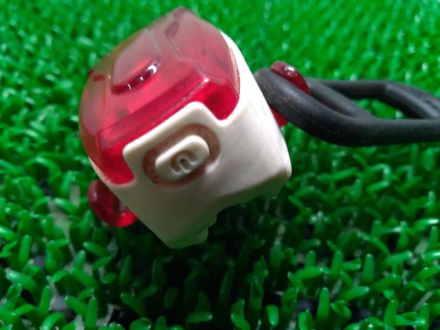 LEZYNE KTV 充電式リアライト ホワイト