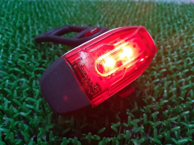 LEZYNE KTV 充電式リアライト ホワイト