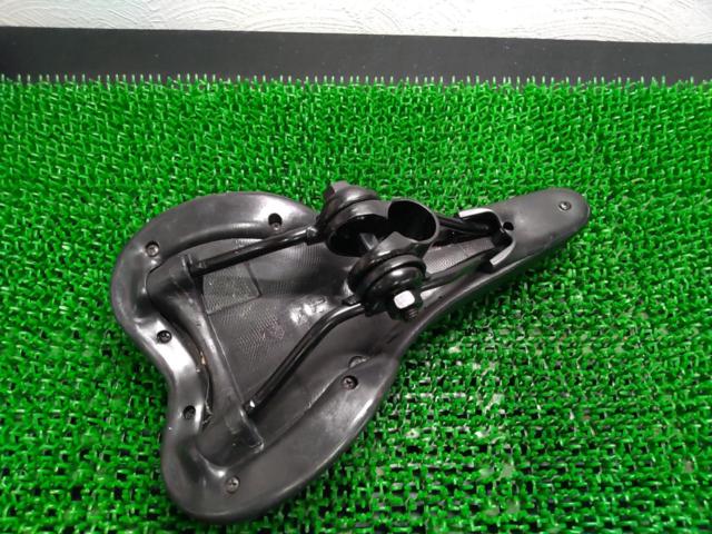 AIDELO FU-6250 スポーツサドル ブラック