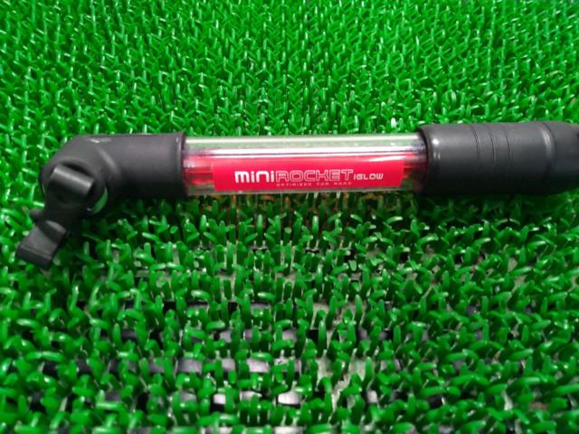 TOPEAK MINI ROCKET IGLOW 携帯ポンプ