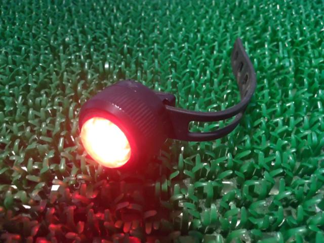 メーカー不明 電池式リアライト ブラック